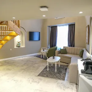 Palazzo Karakoey Hotel